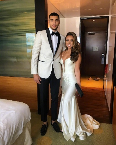 NBA球星媳妇谁最美？这几位颜值天花板，球迷直呼，神仙眷侣！