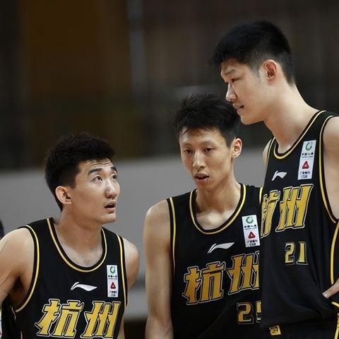23年CBA选秀预测，新星闪耀，谁将成为联盟未来基石？