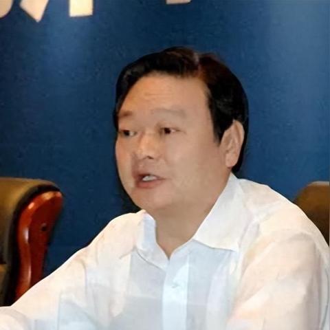 山西男篮力克深圳男篮,主场强势反弹展现黑马本色 山西男篮力克深圳男篮,主场强势反弹展现黑马本色