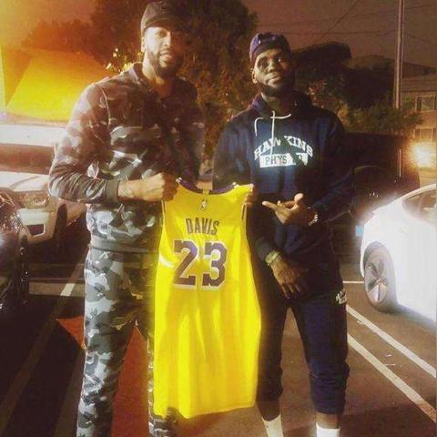 荣耀的传承，NBA16号球衣的传奇代表人物